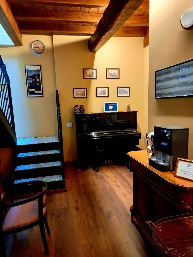Carlito'S Trattoria Con Alloggio Vertemate Eksteriør bilde